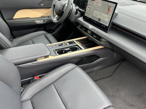 New 2026 Lexus ES 350e FWD image 13