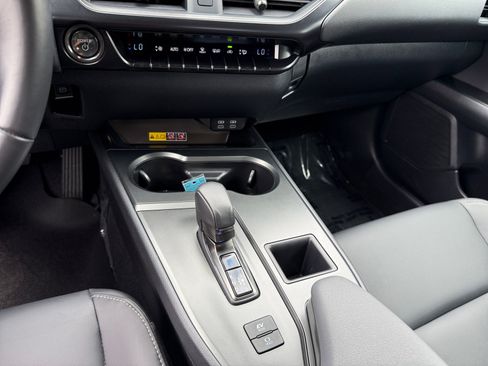 Used 2025 Lexus UX 300h FWD w/ Accessory Package (Z2) image 13