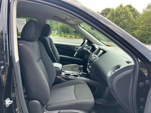 Used 2020 Nissan Pathfinder S FWD image 50
