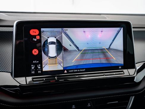 Used 2024 Volkswagen Atlas Cross Sport SEL Premium R-Line image 36