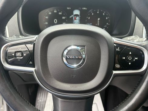 Used 2017 Volvo XC90 T6 Momentum w/ Vision Package AWD/4WD image 22