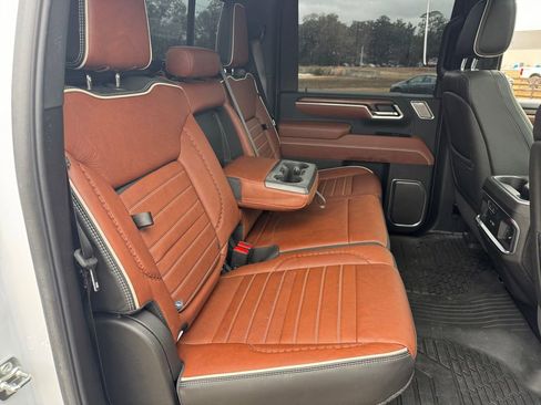 Used 2025 GMC Sierra 2500 Denali Ultimate AWD/4WD image 24