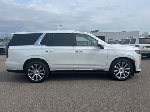 Used 2023 Cadillac Escalade Premium Luxury Platinum AWD/4WD image 5