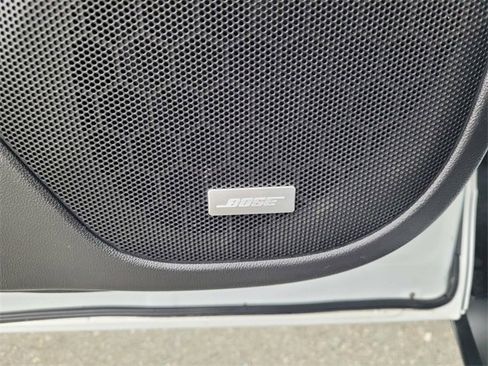 Used 2022 GMC Acadia Denali w/ Denali Ultimate Package image 19