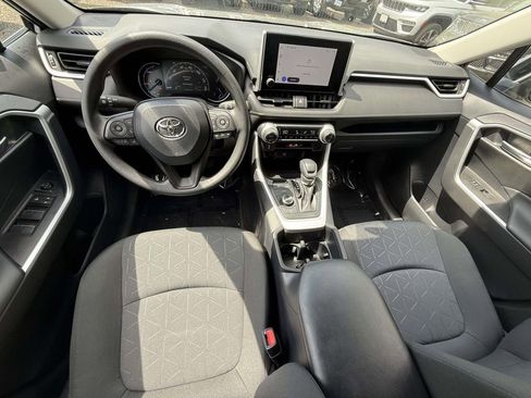 Used 2025 Toyota RAV4 XLE w/ Convenience Package image 15