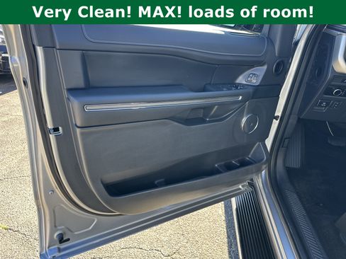 Used 2023 Ford Expedition Max XLT image 10
