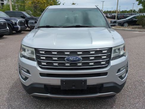 Used 2016 Ford Explorer XLT w/ Equipment Group 202A AWD/4WD image 9