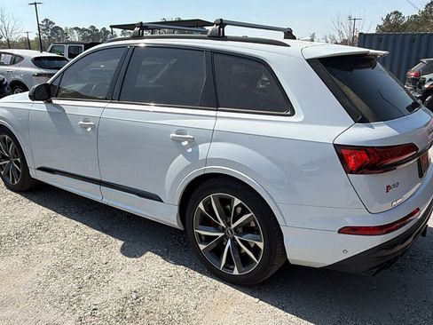 Used 2023 Audi SQ7 Prestige image 10