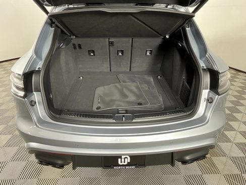 Used 2023 Porsche Macan GTS image 26
