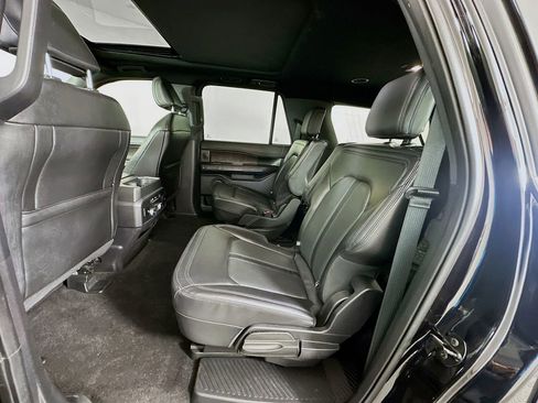 Used 2021 Ford Expedition Max Limited image 25