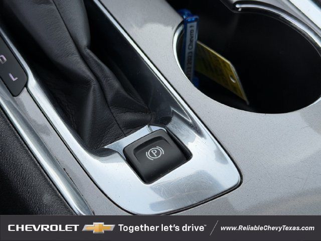 Used 2023 Chevrolet Malibu LT FWD image 19