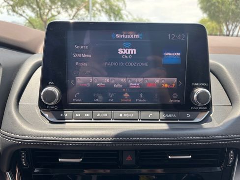 Used 2021 Nissan Rogue SV AWD/4WD image 14