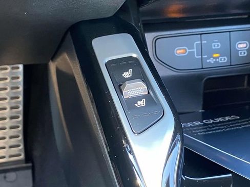 New 2025 Kia Sorento SX Prestige AWD/4WD image 17