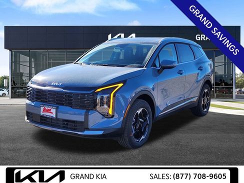 New 2026 Kia Sportage EX image 4