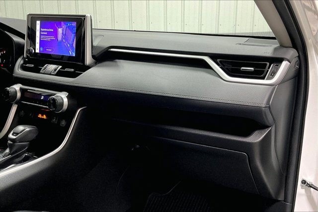 Certified 2023 Toyota RAV4 XLE Premium AWD/4WD image 17