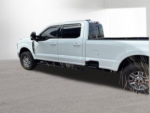 Used 2024 Ford F250 Lariat image 2