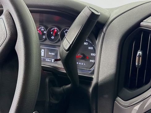 Used 2021 Chevrolet Silverado 1500 Custom image 17