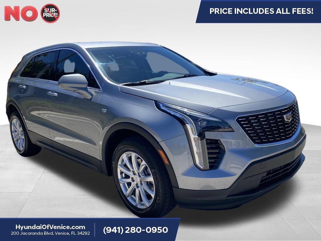 Used 2023 Cadillac XT4 Luxury FWD image 1