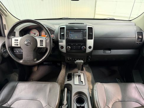 Used 2015 Nissan Xterra PRO-4X w/ Pro-4x Leather Package image 13