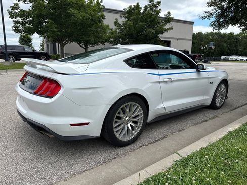 Used 2019 Ford Mustang GT Premium w/ GT Performance Package RWD image 5