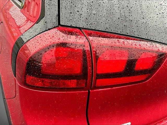 Used 2022 Kia Niro LXS FWD image 25
