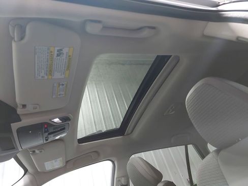 Used 2025 Subaru Outback Premium image 57