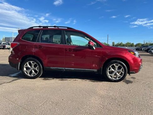 Used 2018 Subaru Forester 2.5i Touring AWD/4WD image 7