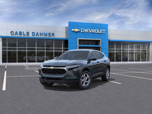 New 2026 Chevrolet Trax LS FWD image 8