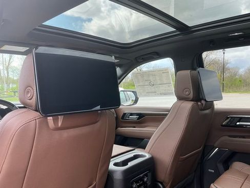 New 2026 Chevrolet Tahoe High Country AWD/4WD image 39