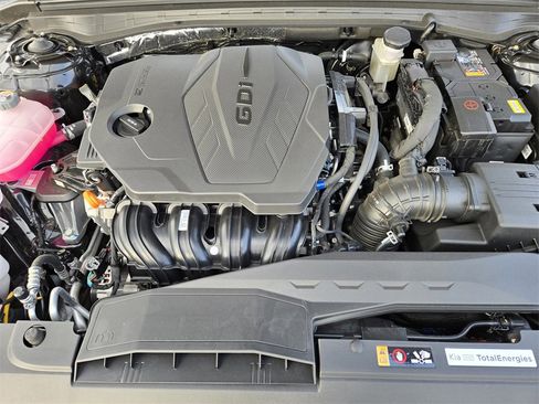 New 2025 Kia K5 LXS image 22