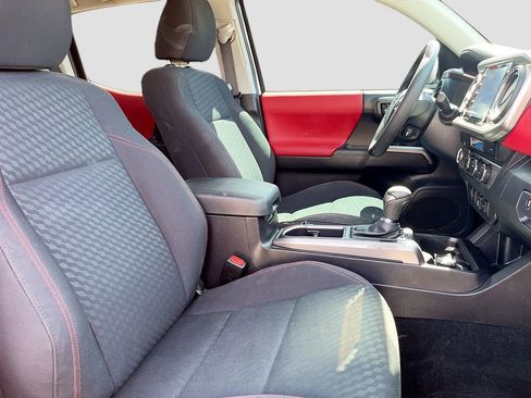 Used 2023 Toyota Tacoma SR5 RWD image 26