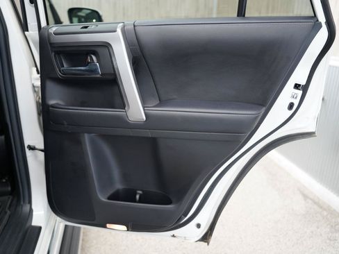 Used 2022 Toyota 4Runner Limited RWD image 37