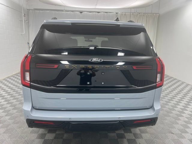 Used 2025 Ford Expedition Tremor AWD/4WD image 7