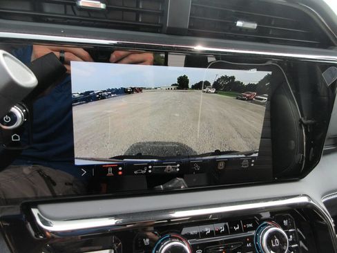 New 2026 GMC Sierra 2500 AT4X w/ AT4X AEV Edition AWD/4WD image 21