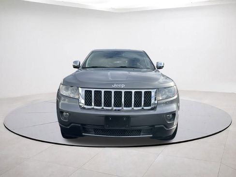 Used 2013 Jeep Grand Cherokee Overland image 2