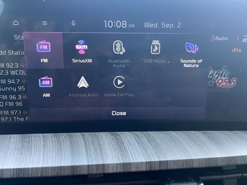 Used 2025 Kia Telluride SX w/ SX Captain's Chair Package AWD/4WD image 25