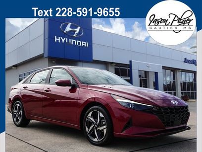 Used 2023 Hyundai Elantra SEL w/ Convenience Package