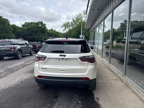 Used 2019 Jeep Compass High Altitude AWD/4WD image 5