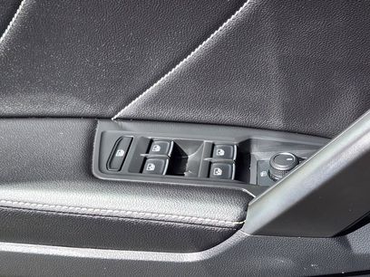 Used 2022 Volkswagen Tiguan SE R-Line