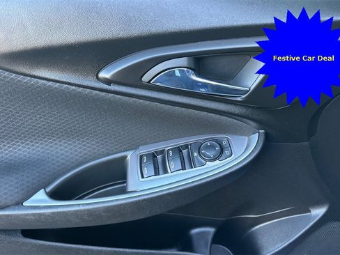 Used 2023 Chevrolet Malibu LT image 13