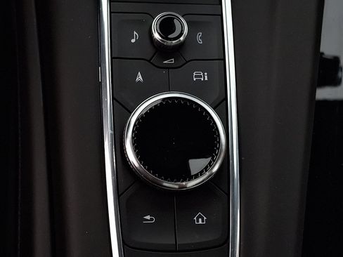 Certified 2024 Cadillac Escalade V w/ Heavy-Duty Trailer Package image 26