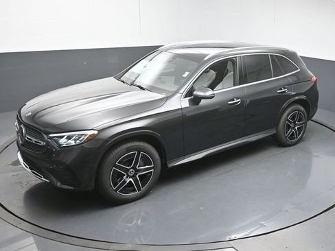 Used 2026 Mercedes-Benz GLC 300 GLC 300 image 45