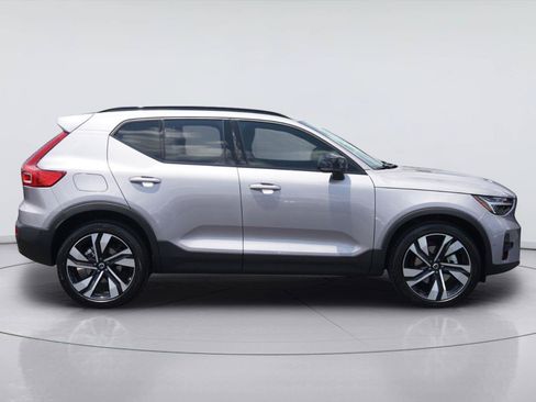Used 2026 Volvo XC40 B5 Ultra w/ Protection Package Premier AWD/4WD image 5