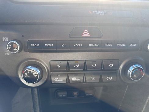 Used 2021 Kia Sportage LX image 24