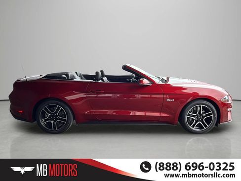 Used 2018 Ford Mustang GT Premium w/ Equipment Group 401A RWD image 4