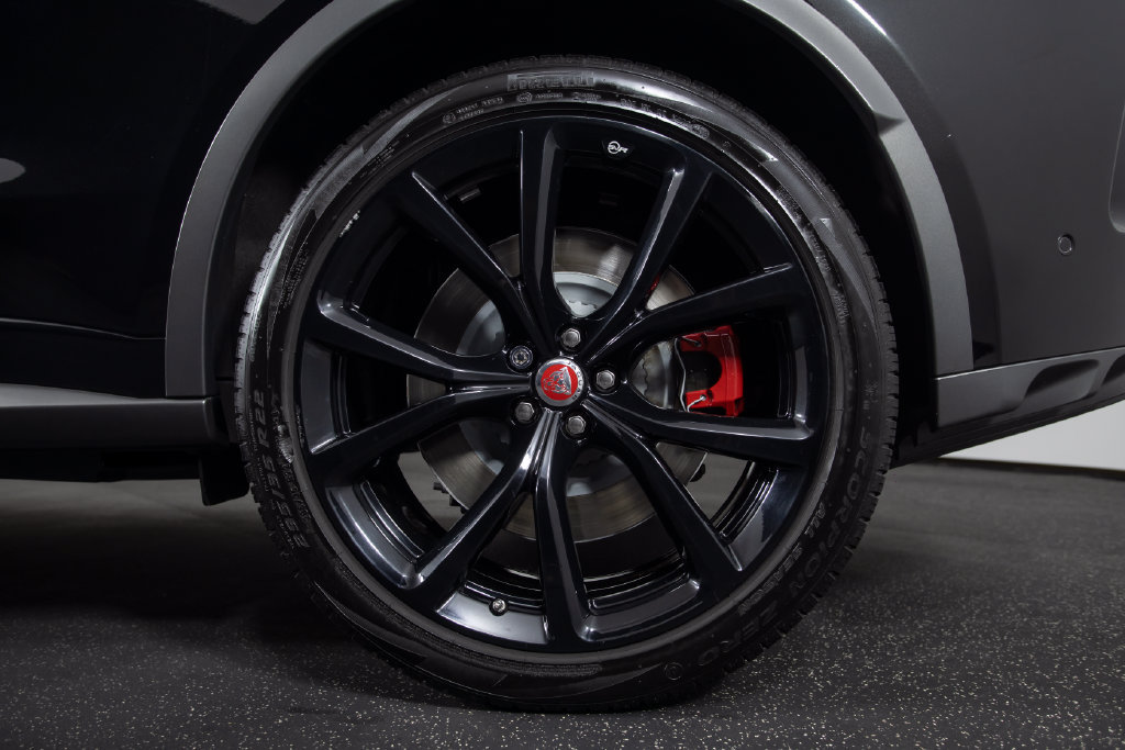Used 2020 Jaguar F-PACE SVR AWD/4WD image 8