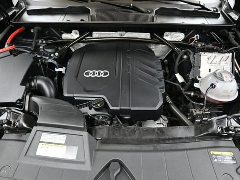 Used 2024 Audi Q5 2.0T Premium w/ Convenience Package AWD/4WD image 9