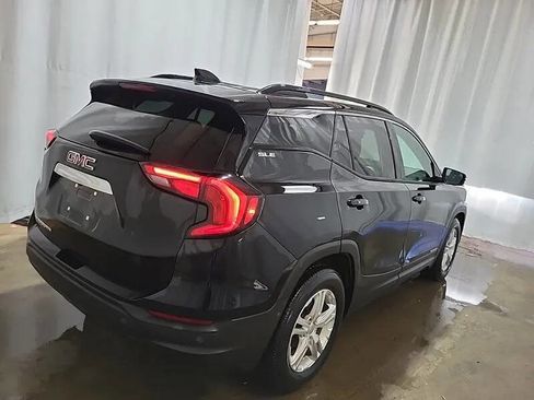 Used 2018 GMC Terrain SLE w/ Infotainment Package I FWD image 4
