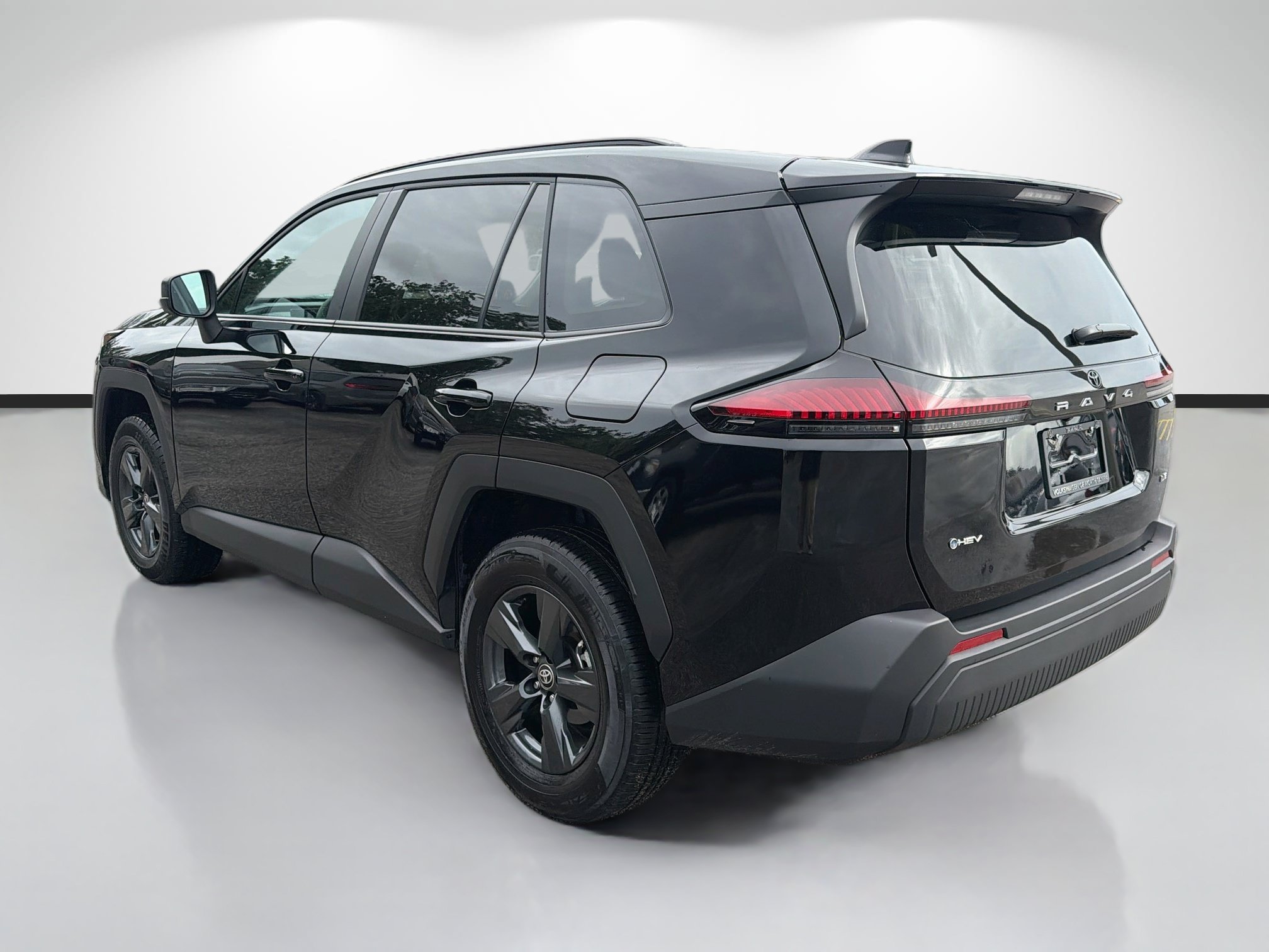 Used 2026 Toyota RAV4 LE FWD image 5