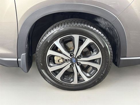 Used 2020 Subaru Forester Limited w/ Popular Package #3 AWD/4WD image 37